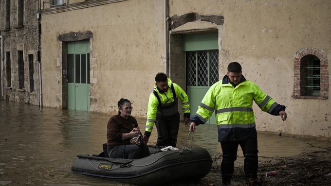 Бурята Нилс във Франция взе втора жертва а смъртоносната стихия