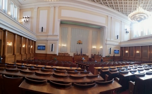 Тази сутрин работата на Народното събрание беше блокирана поради липса