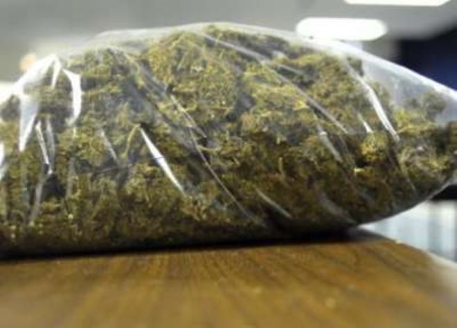 Полицаи хванаха мъж с голямо количество канабис в други е