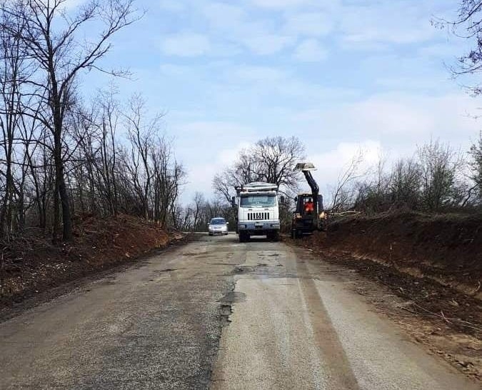 От утре стартират строително ремонтните дейности на общинската пътна мрежа II 15
