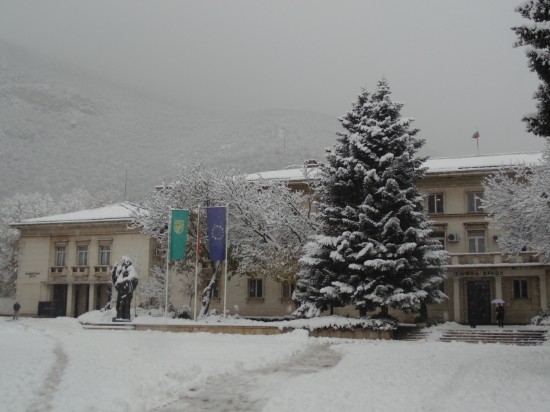 Всички училища на територията на община Враца затварят врати заради