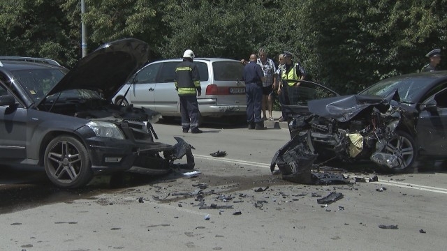 На 30 09 2019 г около 13 10 ч по първокласен път І 6