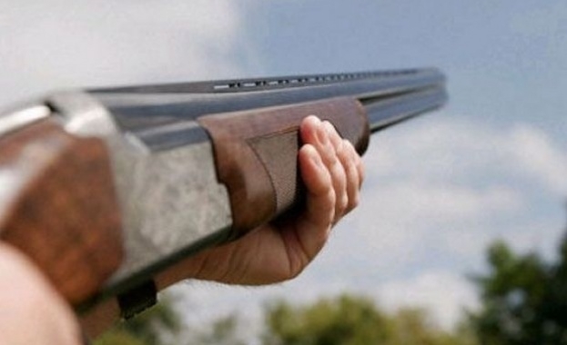 15-годишно момче простреля другарчето си с въздушна пушка