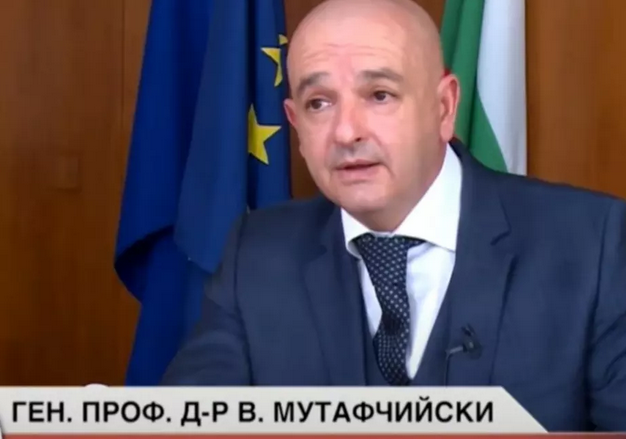 Този момент донякъде се очакваше Генерал Венцислав Мутафчийски не издържа