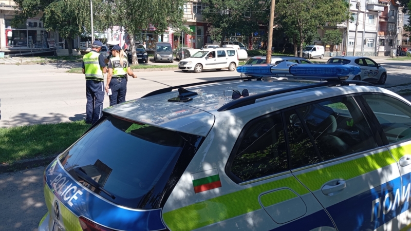 След запой: Пиян шофьор катастрофира в Лом