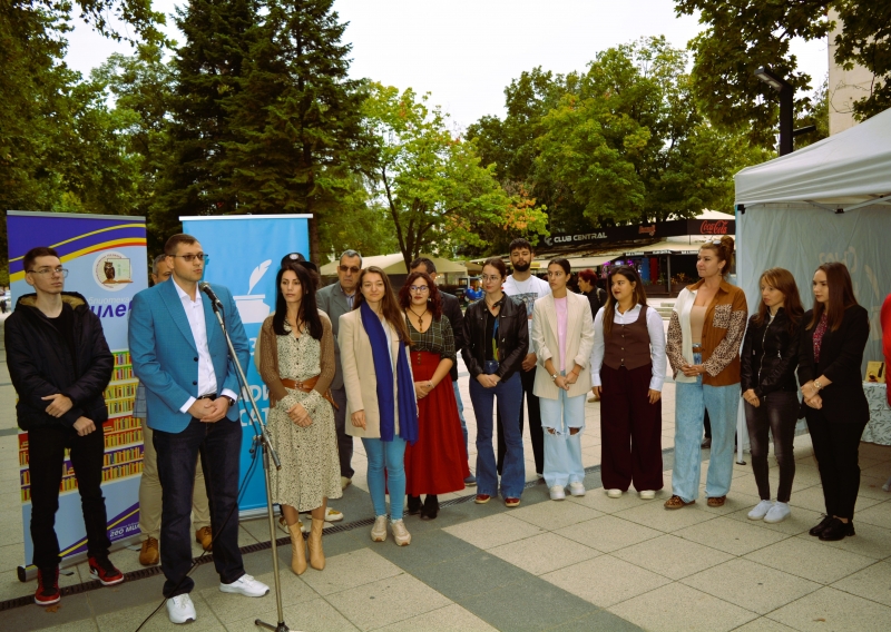 Зам министърът на културата Ашот Казарян откри празника на книгата