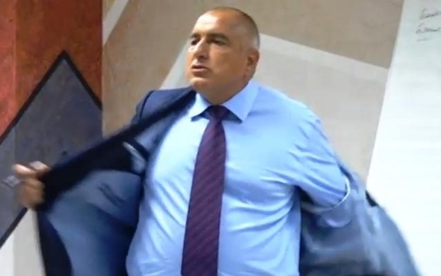 Загубата в бюджета от бездимните цигари е видима Никой освен