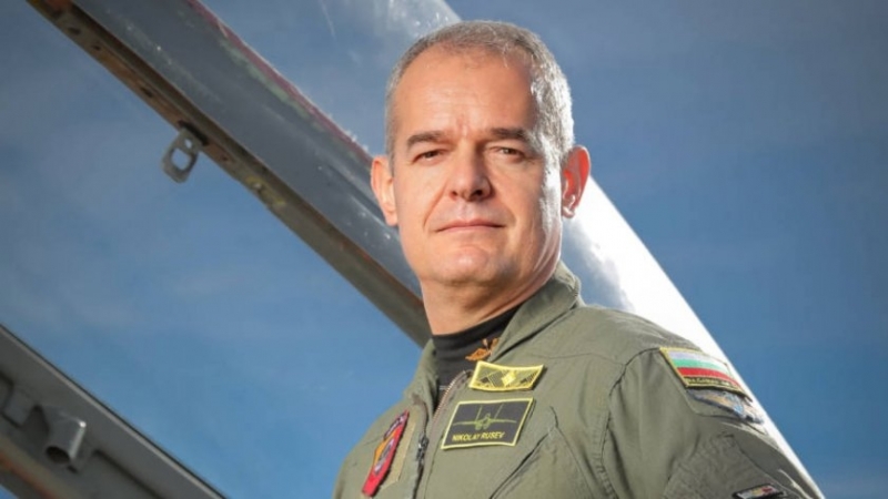 Военновъздушните сили на България имат нов командир Бригаден генерал Николай Русев