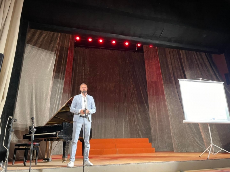 С тържествена програма бе открита обновената концертна зала на Народно