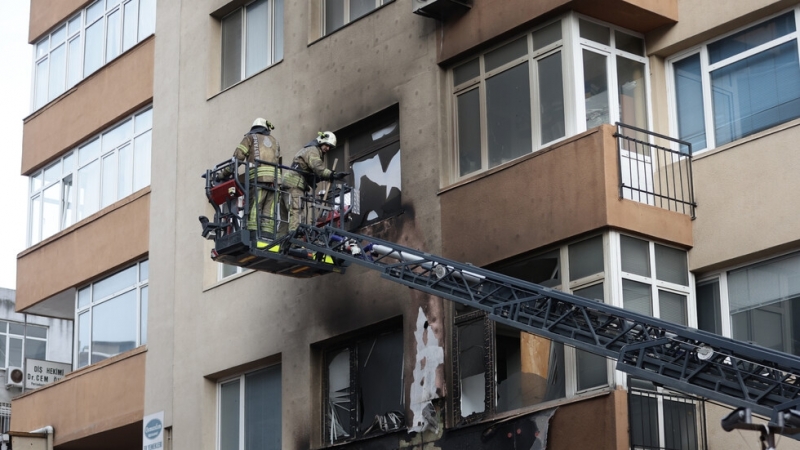 Експлозия на газова бутилка е причинила пожара който се разрази вчера