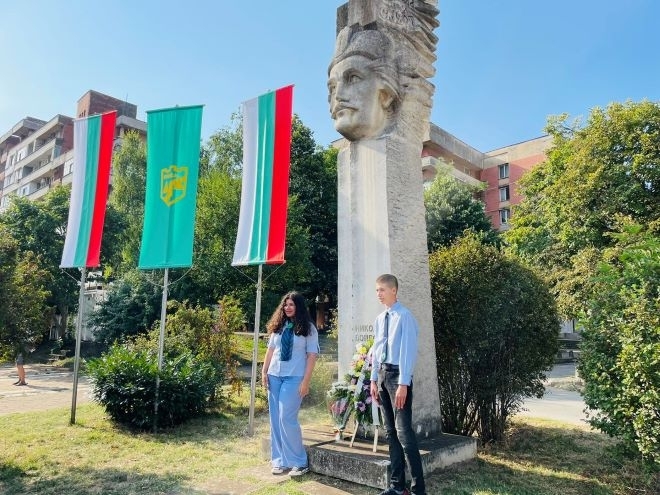 Враца отдаде почит пред живота и делото на Никола Войводов