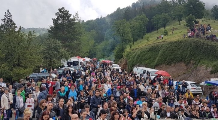 Тази неделя 13 май мездренското село Очин дол ще бъде