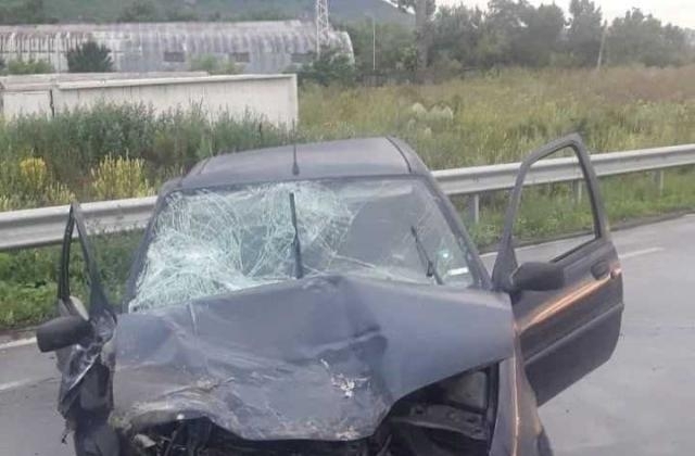 Двама пияни шофьори без книжки са се блъснали на кръстовище