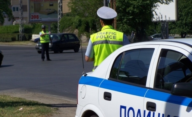 Нарушител - рекордьор прихвана Пътна полиция в Шумен. 26 електронни