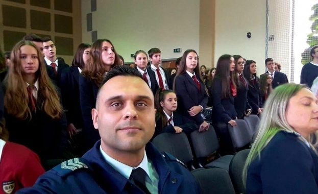 Младши автоконтрольор Стойчо Яковски от Областната дирекция на МВР в