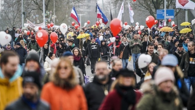 В редица държави в Западна Европа имаше протести срещу мерките