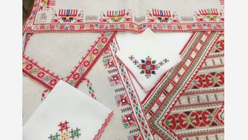 Изложбата Непреходното от творчеството на българката е подредена в Историческия