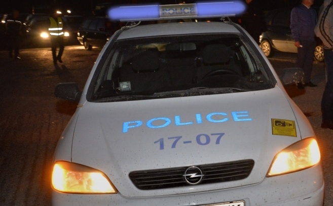 Полицията е заловила напушени и пияни шофьори във Врачанско, съобщиха