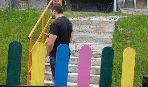 30 годишният Тодор Вълев който бе сниман докато мастурбира на детска