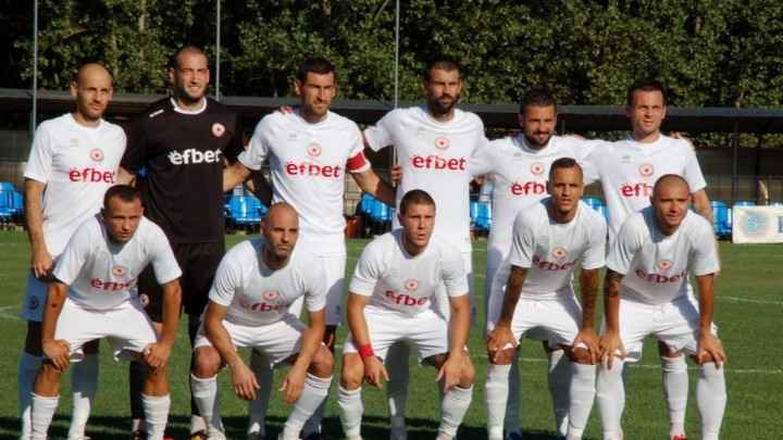 Отборът на Кариана нанесе втора загуба от началото на сезона