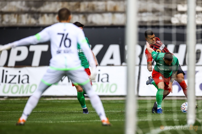 Отборът на Локомотив (София) постигна изключително труден успех с 1:0