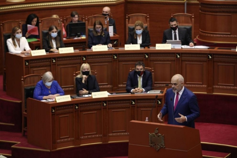 Албанският парламент одобри новото правителство което е доминирано от жени