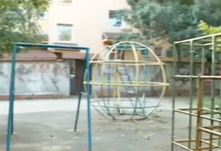 Дете падна от катерушка в столичния квартал Гоце Делчев и