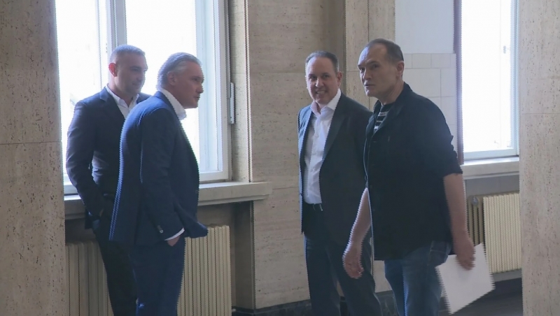 Братя Домусчиеви са на разпит по делото срещу Васил Божков