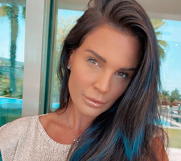 Британският модел Даниел Лойд която през годините беше интимна с