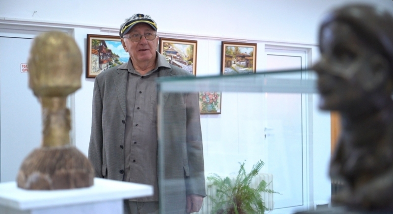 Художникът Тодор Деков открива днес изложба в Регионална библиотека Гео Милев в Монтана И на