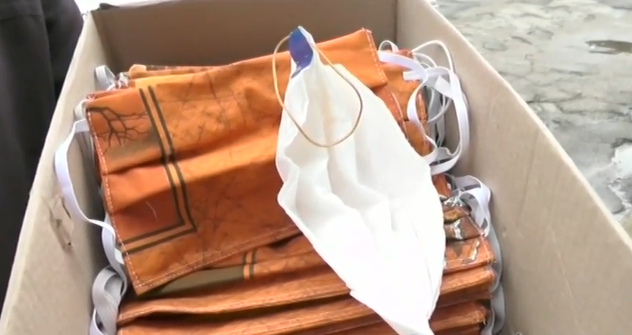 Във врачанското село Руска Бела хората сами ушиха и раздадоха