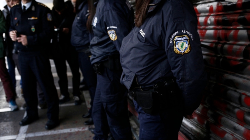 Полицай беше ранен при експлозия в Атина Предполага се че