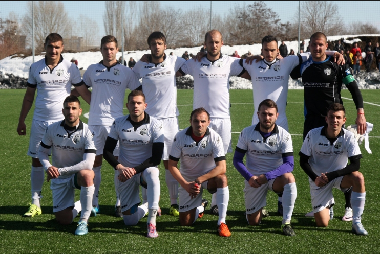 Отборът на Кариана Ерден загуби с 0 1 приятелската среща с