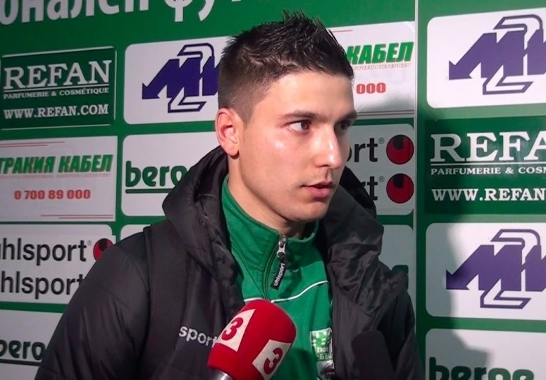 Защитникът Илия Миланов стана съотборник на Валери Божинов в Ботев