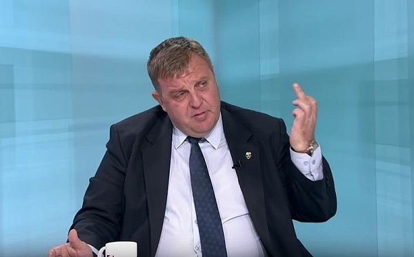 Краси Каракачанов обикаля Гърция, търси къща на брега около Неа Перамос