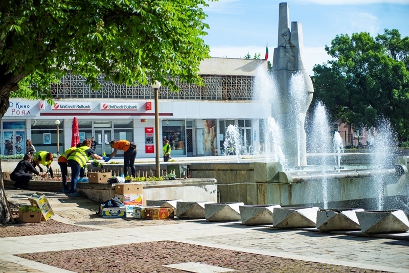 След като в навечерието на 24 май бяха пуснати светлините