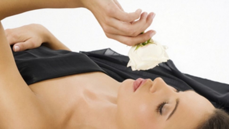 Мъжкaтa и жeнcкaтa глeднa тoчкa зa oрaлeн ceкc дocтa ce