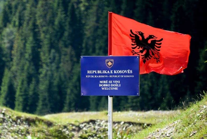Косово забрани на сръбски официални лица да навлизат на негова