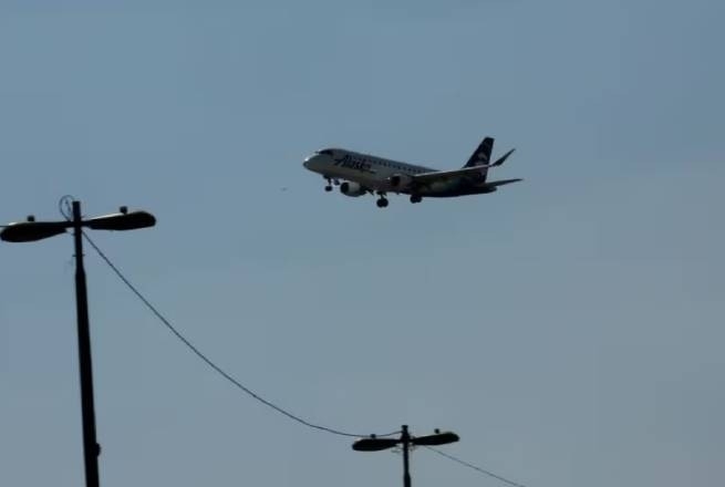 Самолет каца аварийно в Атина заради много пиян пътник Самолетът