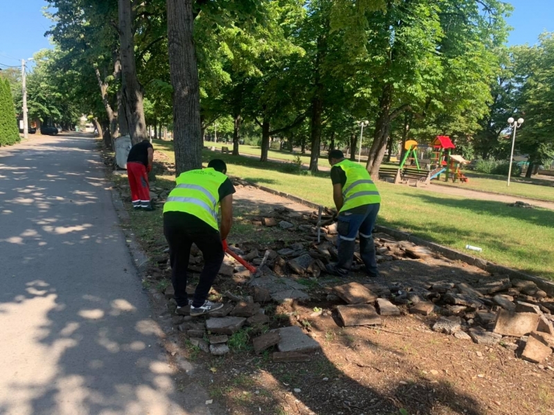 Алеите към стадион Христо Ботев във Враца ще бъдат с