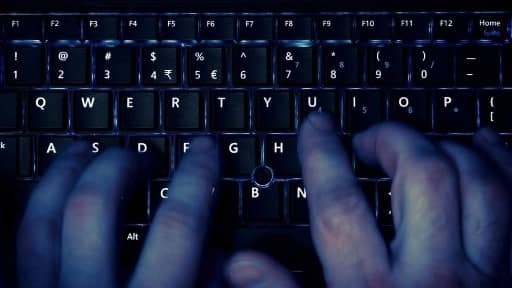 Лекарства с наркотичен ефект се разпространяват свободно в интернет съобщава