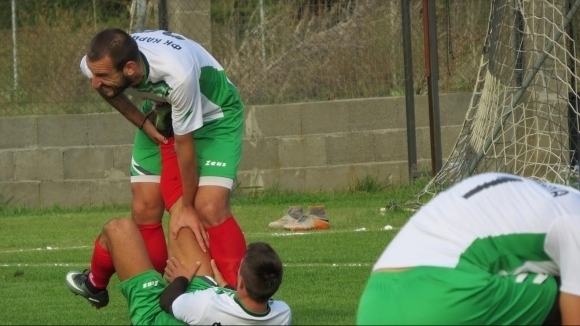 Централният защитник на лидера в Северозападната трета лига Кариана Георги