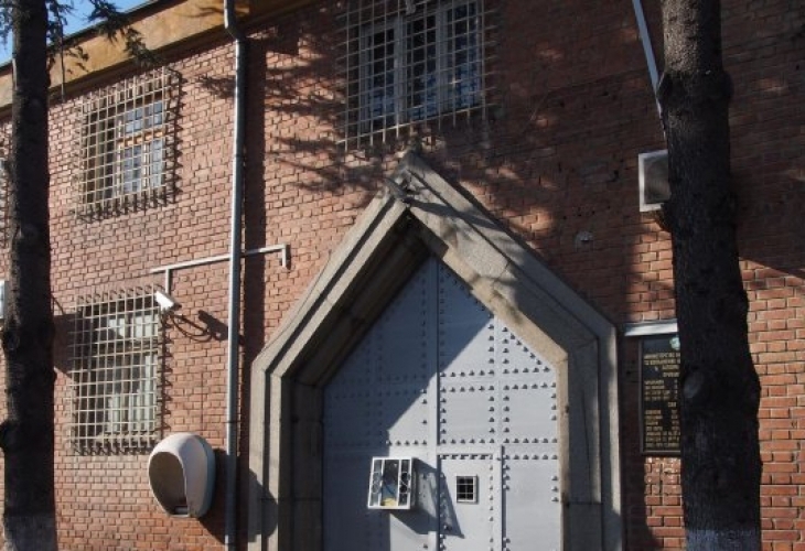 Детеубиец излиза предсрочно от заради добро поведение и влошено здравословно