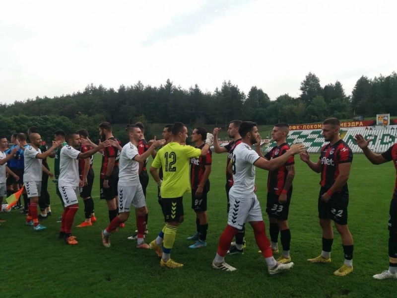 Локомотив Мездра загуби гостуването си в Севлиево от едноименния тим