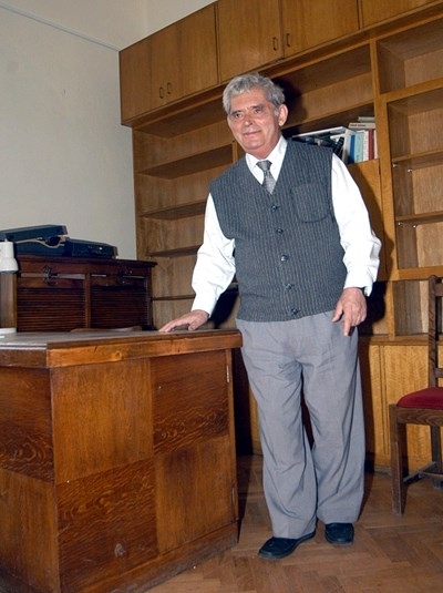 Почина проф д р Никола Георгиев Георгиев големият литературен критик структуралист