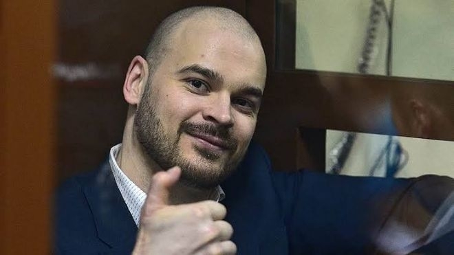 Истината зад „Окупирай педофилията“ и „Кръв и чест“ - справедливост, изродена в невиждана жестокост