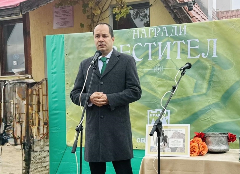 Кметът на Враца Калин Каменов в петък е изпратил иск