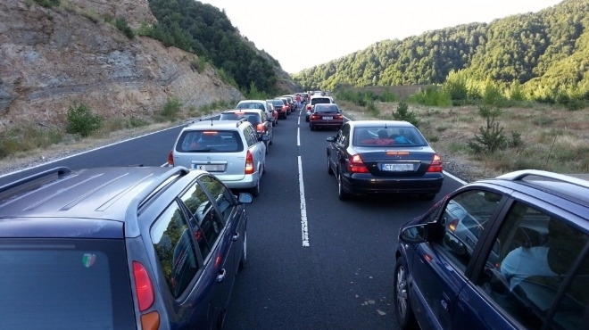Засилен трафик се очаква днес в ранния следобед и привечер