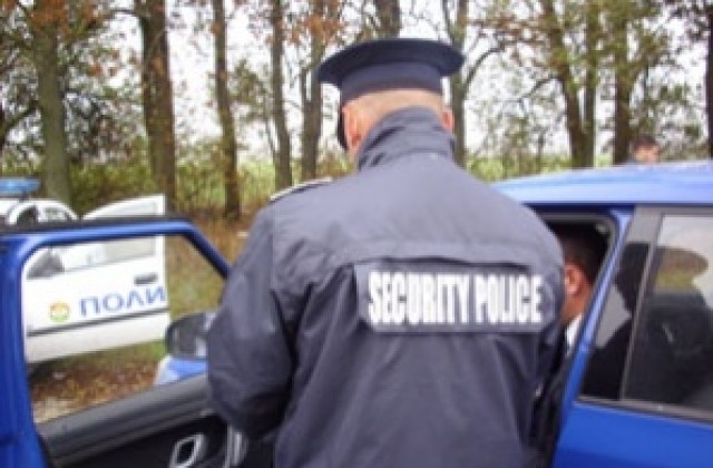 Полицията е заловила крадец заедно със задигнатите вещи във Вършец