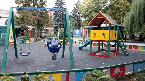 Нови детски площадки имат чипровските села Мартиново и Железна Те